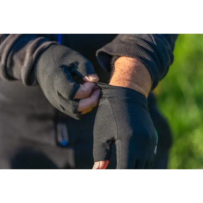 preston lightweight gloves