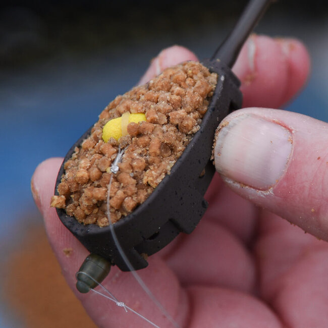 cresta accelerate easy fill feeders