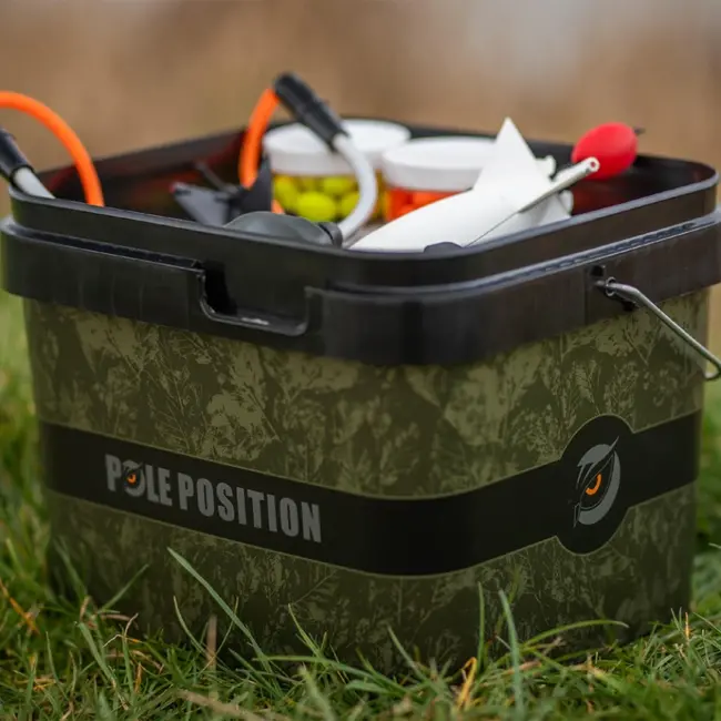pole position tackle & bait bucket