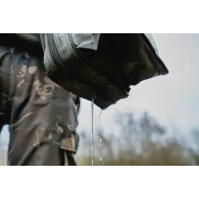 nash subterfuge bushwacker & prodding stick bag