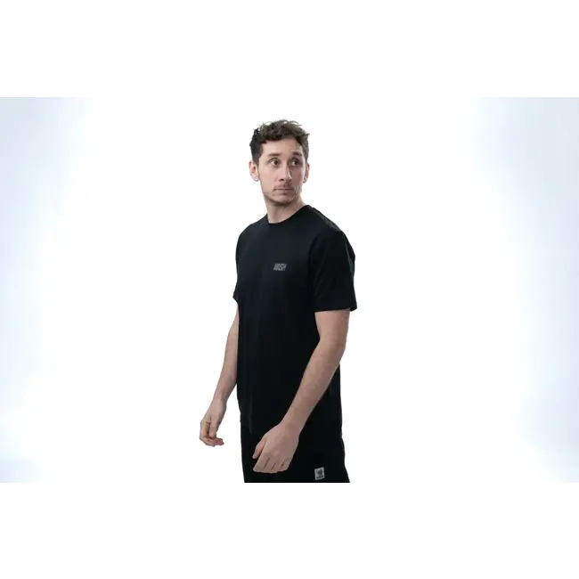 nash make it happen carp logo t-shirt black