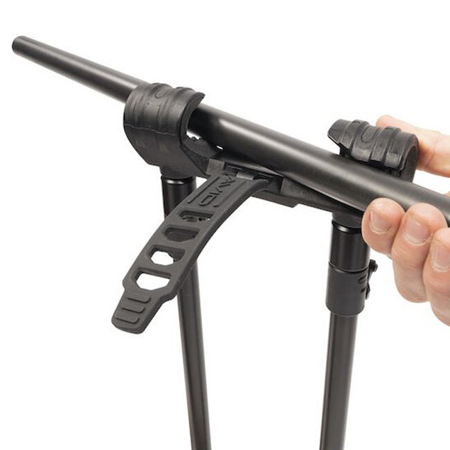 avid lok down landing net holder