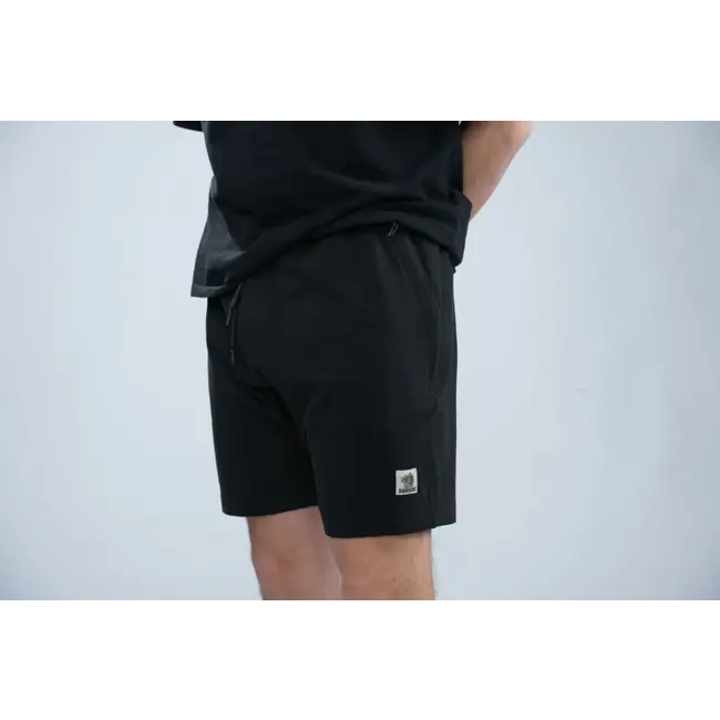 nash make it happen badge shorts black