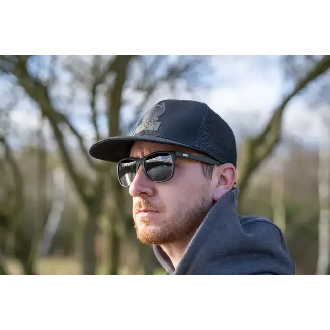 nash make it happen origin polarised sunglasses smoked grey **pre-order eind mei**