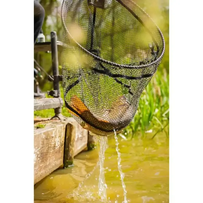 preston carbon f1 latex landing net