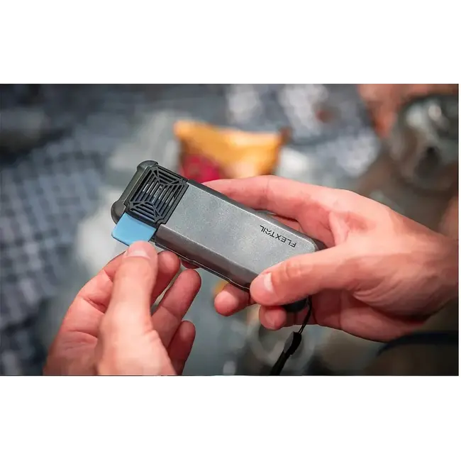 flextail max repel portable 2-in-1 anti insect en powerbank