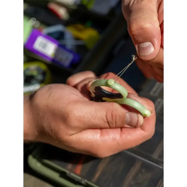 ridgemonkey nite glo strip n snip scissors