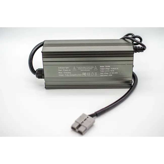 voltacase oplader 12volt 30ah