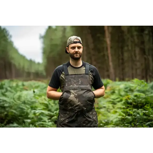 nash zt helluva waterproof bib and brace camo