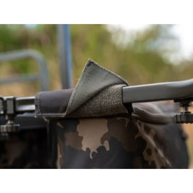 carp porter barrow tidy bag