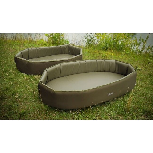 trakker sanctuary self inflating crib
