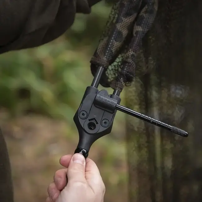 Fox lever-lok landing net