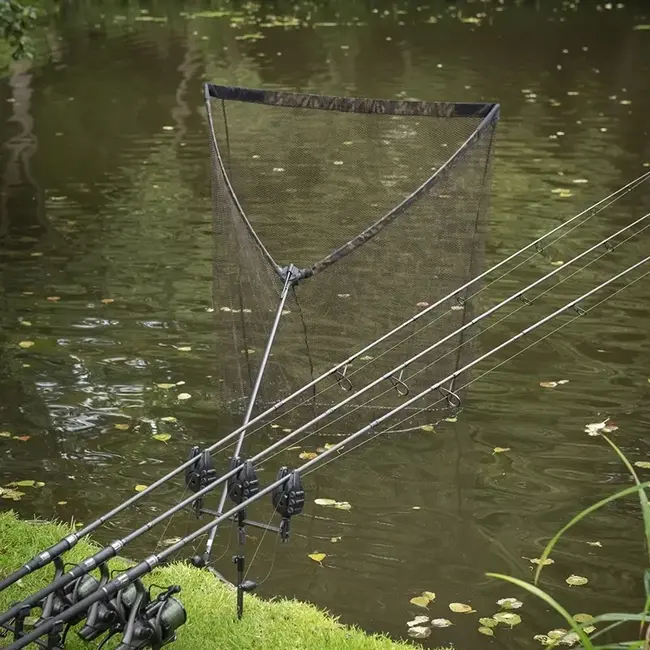 Fox lever-lok landing net