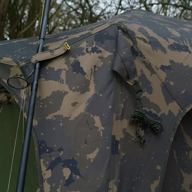 Solar Tackle worlwide quick up shelter
