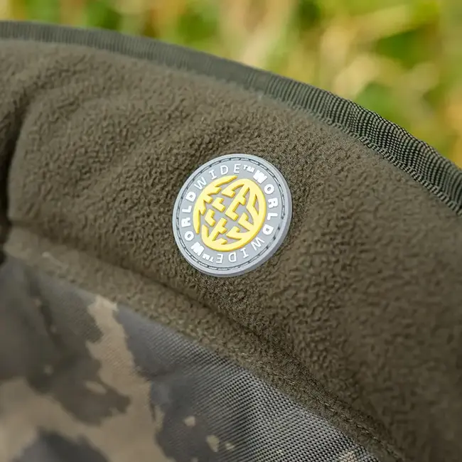 solar tackle worldwide swing chair