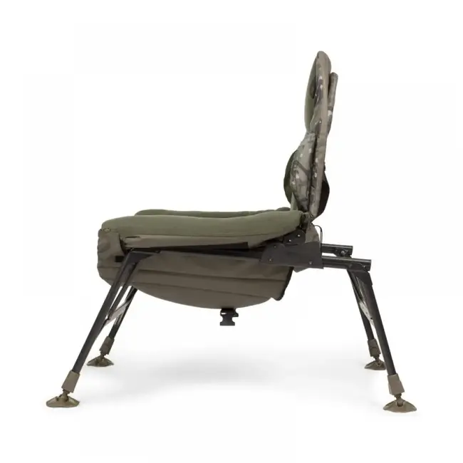 Trakker levelite colossus camo recliner chair