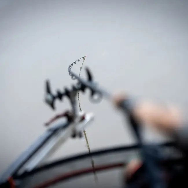 Guru aventus r distance feeder