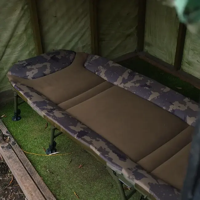 Solar Tackle worldwide bedchair 8 leg