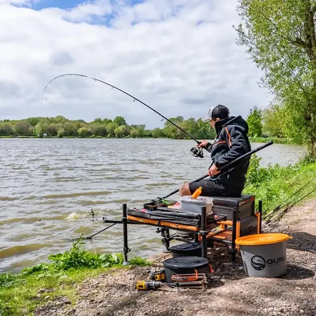 Guru a-class method feeder