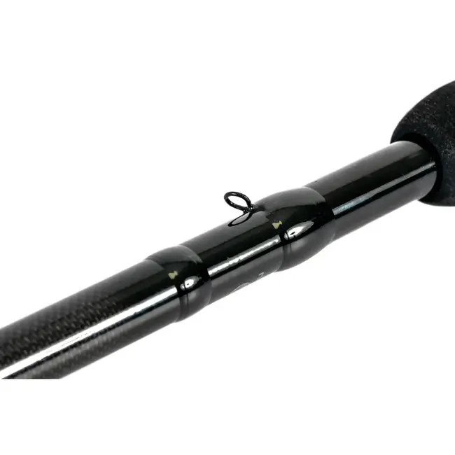 Guru a-class power distance feeder