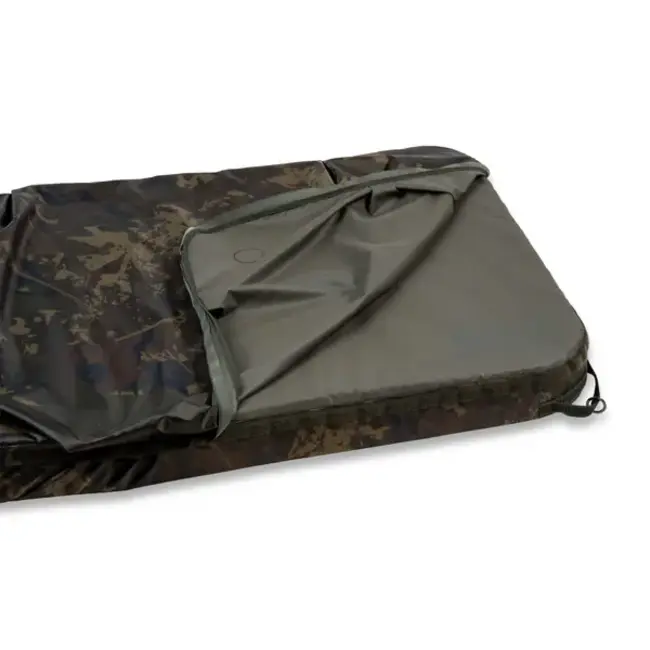 Nash carp care deluxe beanie mat camo xl