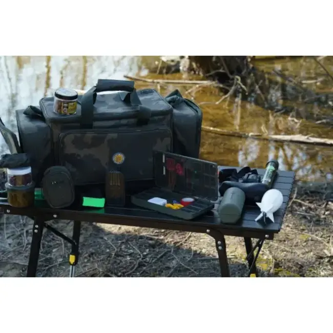 Solar Tackle worldwide carryall medium