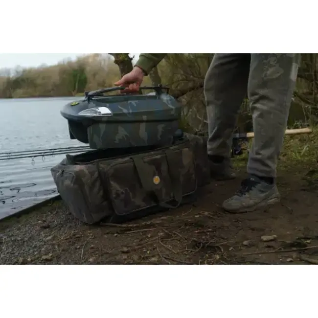 Solar Tackle worldwide carryall large