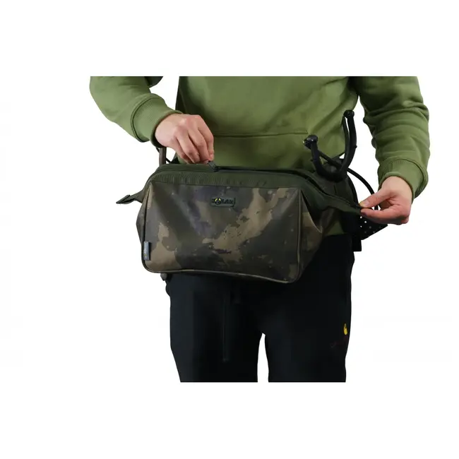 Solar Tackle worldwide bait "n" stalker pouch