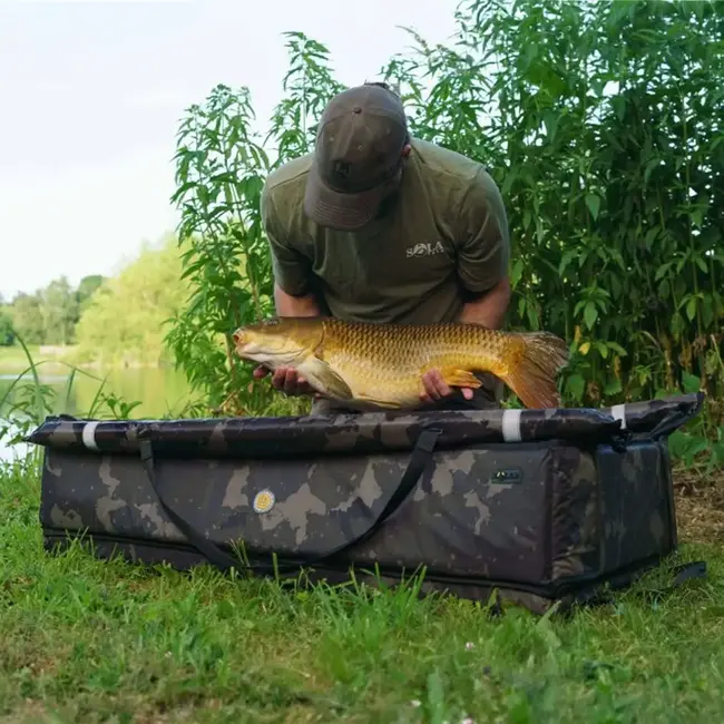 Solar Tackle worldwide square cradle
