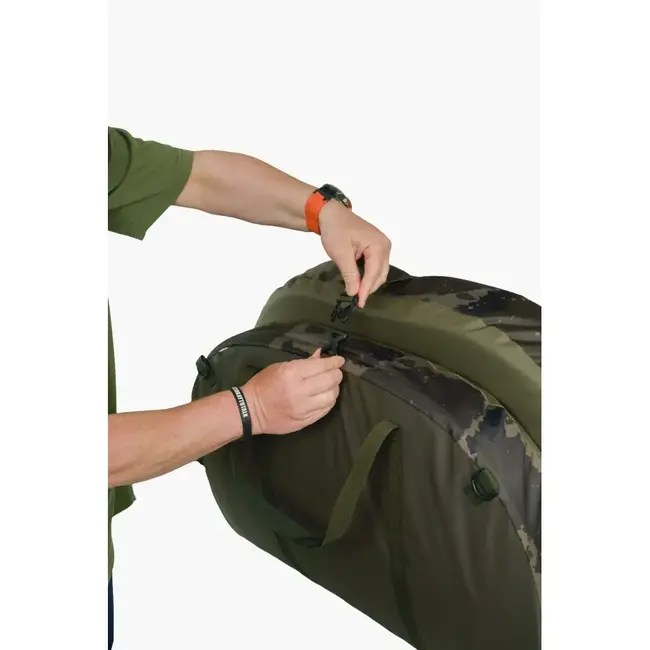 Solar Tackle worldwide foldable flat mat