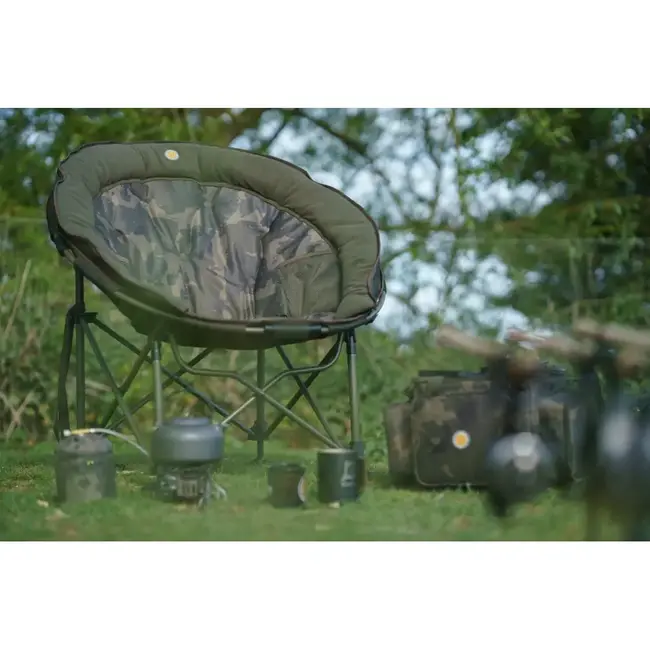 Solar Tackle worldwide moon chair