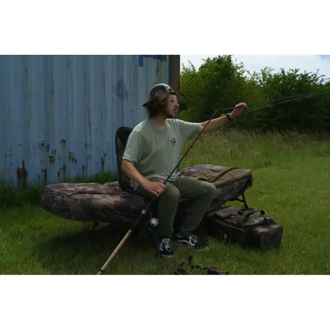 Solar Tackle worldwide combi chair
