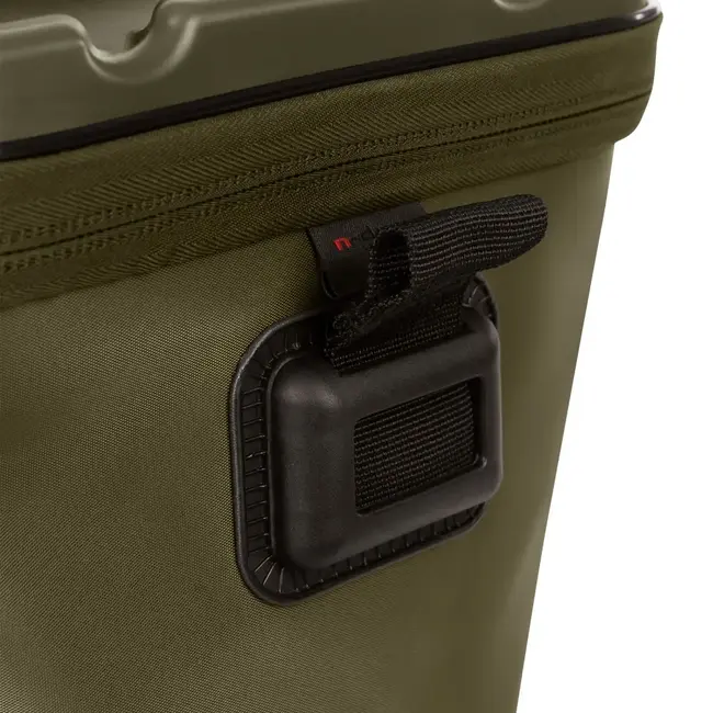 Trakker downpour t1 carryall x-large 55 liter