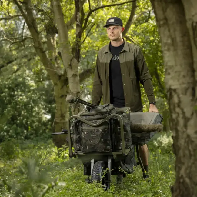 Trakker x-trail t1+ barrow