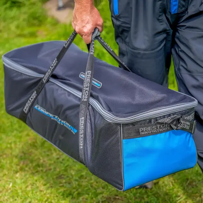 Preston competition xs roller & roost bag