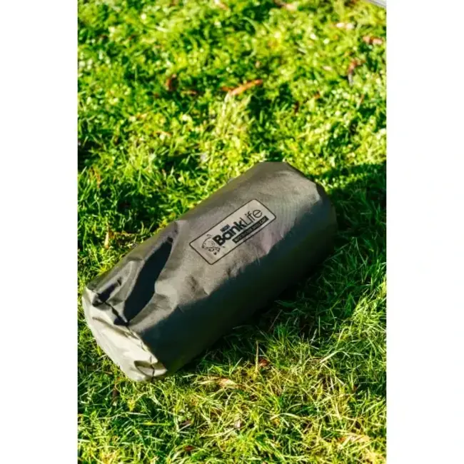Nash banklife skull cap  blockhouse camo pro