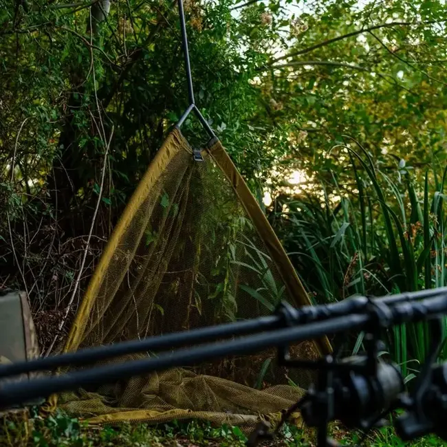Nash scope ops sawn off retract landing net 42 **pre-order**
