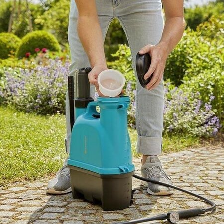 Gardena Gardena Pressure Sprayer - Backpack Of 12 Litres - Back Sprayer - Weed Control