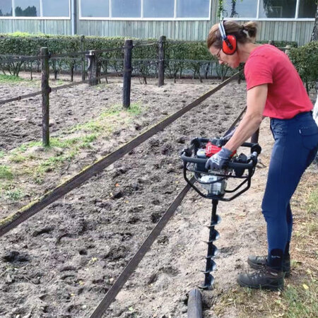 EGI Auger Set - Includes 3 Drills - 4 Stroke Petrol Auger Machine