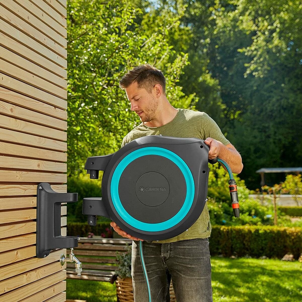 Wandschlauchbox RollUp M/L 25 m Inkl. Gardena Sprinkler