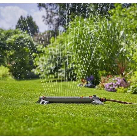 Gardena Oszillierender Sprinkler Aquazoom L / 28 - 350 m2 - Gartenregner / Rasensprenger kaufen?
