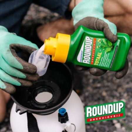 Roundup Natural 1000 ml. Voor 440 m2 - Onkruidbestrijding - Tegen Onkruid En Mos