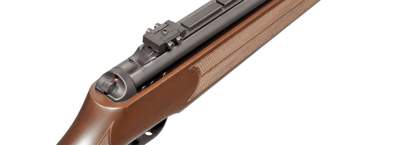 Hatsan Hatsan Mod 135 5.5 mm Break Barrel Air Rifle with Walnut Stock Hatsan Hatsan Mod 135 5.5 mm Break Barrel Air Rifle with Walnut Stock