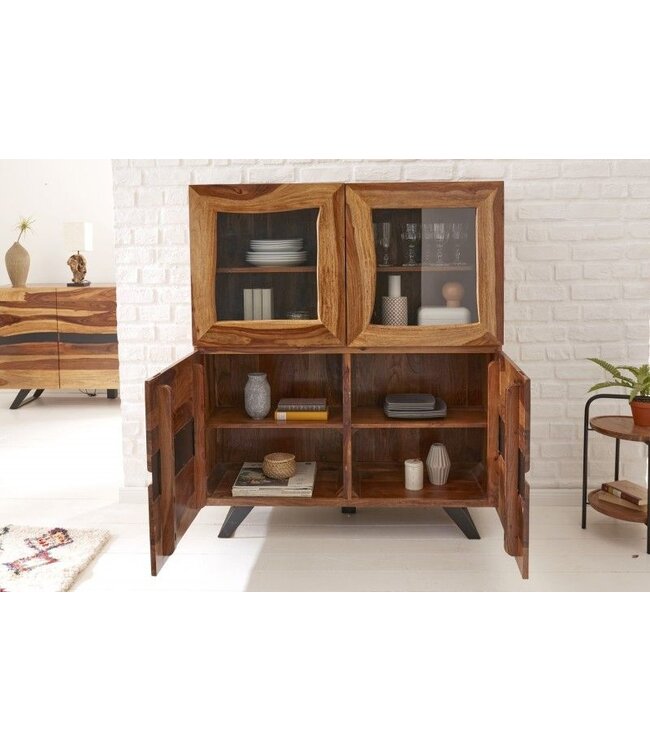 Invicta Interior Massief dressoir AMAZONAS 140cm bruine sheeshamhouten vitrinekast met boomrand - 40195