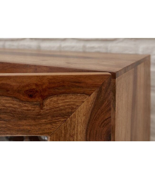 Invicta Interior Massief dressoir AMAZONAS 140cm bruine sheeshamhouten vitrinekast met boomrand - 40195