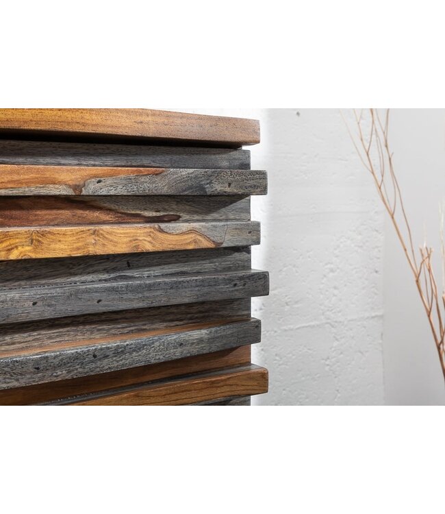 Invicta Interior Massief dressoir RELIEF 160cm Sheeshamhout grijze rookafwerking met uitgewerkt front - 39746