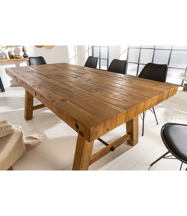 Invicta Interior Massieve eettafel FINCA 200cm vintage bruin gerecycled grenenhout industrieel design - 41246
