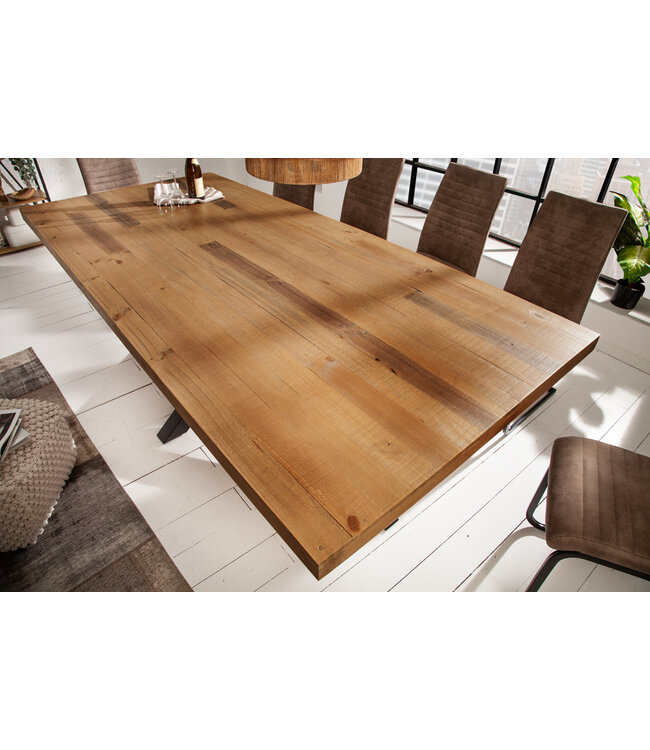 Invicta Interior Massieve eettafel GALAXIE 240 cm vintage bruin gerecycled grenenhout zwart stalen frame - 43561