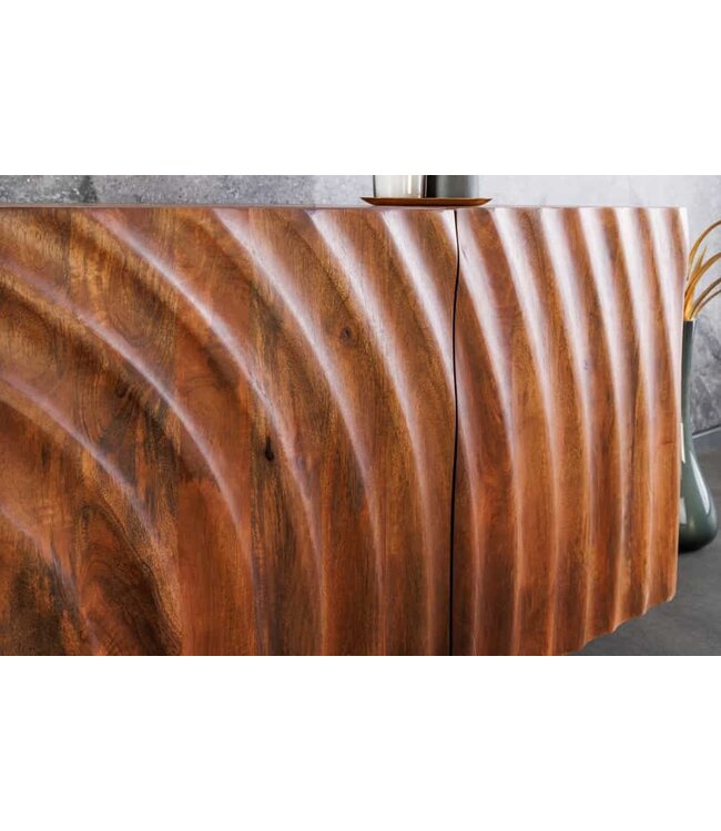 Invicta Interior Design dressoir ZEN 180cm bruin mangohout met 3D houtsnijwerk metalen frame zwart handgemaakt - 44318