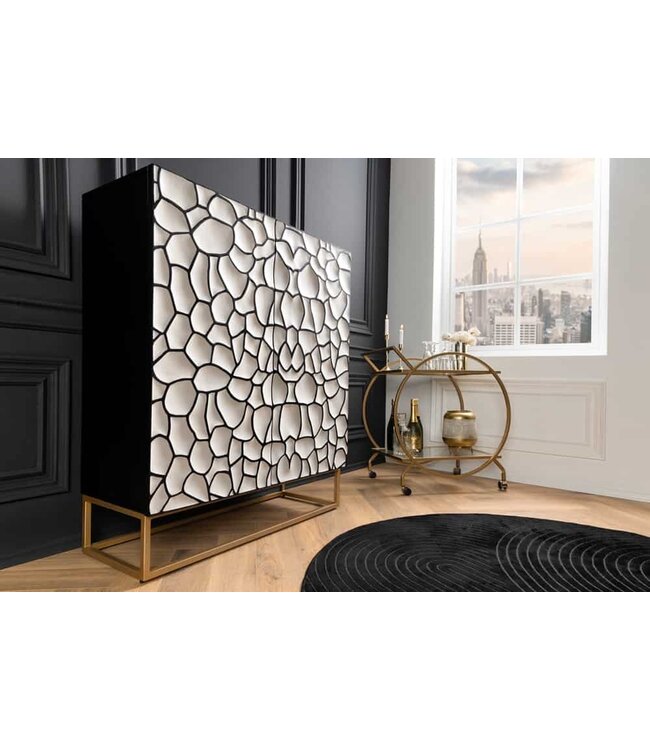 Invicta Interior Massief houten highboard VULCANO 120cm wit zwart mangohout met 3D houtsnijwerk handgemaakt metalen frame goud - 44645